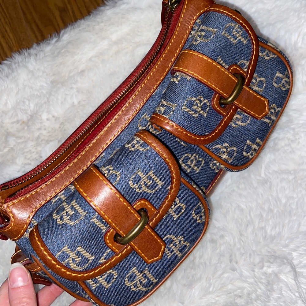 Dooney & Bourke Purse
